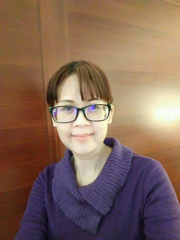凱琳絲的第一张照片--台中闪婚服务中心